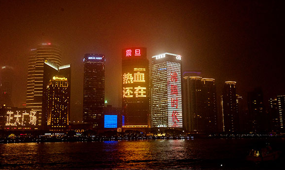 用兄弟情震慑滩魔域携手热血军团长成为焦点中的焦点 用兄弟情震慑滩魔域携手热血军团长成为焦点中的焦点