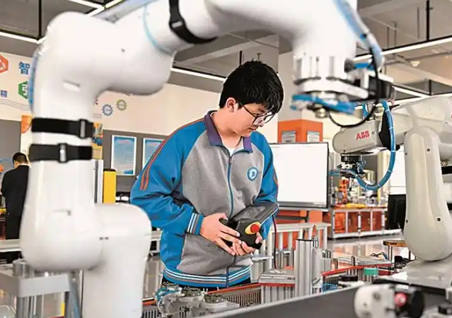 实践需求愈加教育供应侧与工业需求侧之间怎么完成更精准匹配 实践需求愈加教育供应侧与工业需求侧之间怎么完成更精准匹配